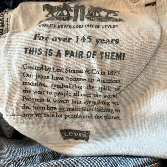 Men’s Levi’s 505 size 44X32 Classic Blue Denim Jeans, big and tall, GUC - Picture 4 of 9